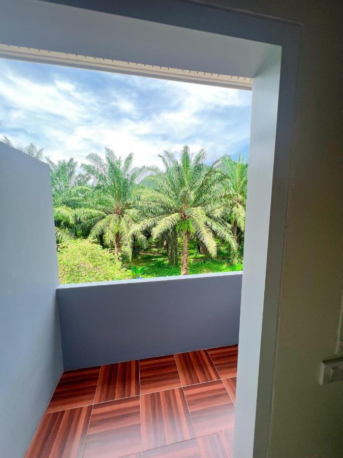 Private Room With Share Bathroom At Little Wild House Khaosok Khao Sok National Park エクステリア 写真